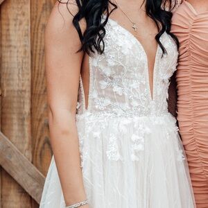 New York Bride & Groom Wedding Dress Size 8